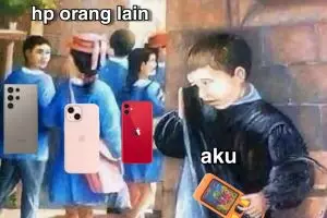 7 Meme lucu aku versus orang lain ini cuma bisa dirasain kaum dompet tipis, relate dan bikin nyesek