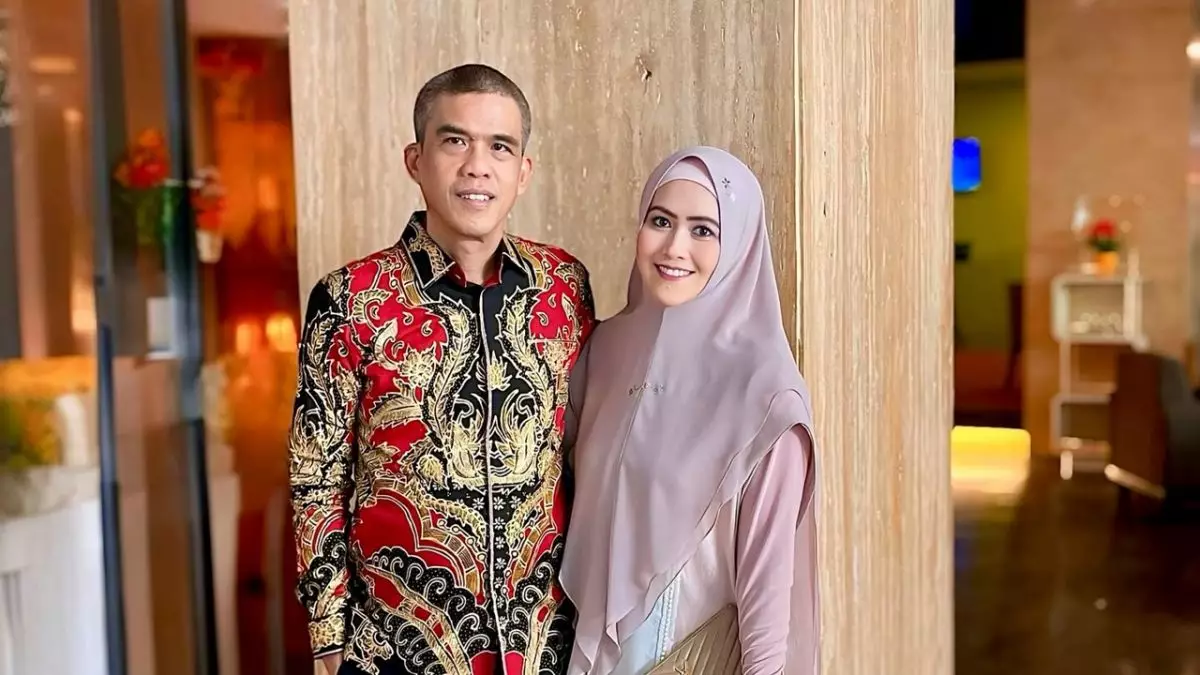 Disangka mertua ternyata suami, ini 11 potret mesra Meggy Wulandari & Mamad Muhammad yang beda 8 tahun