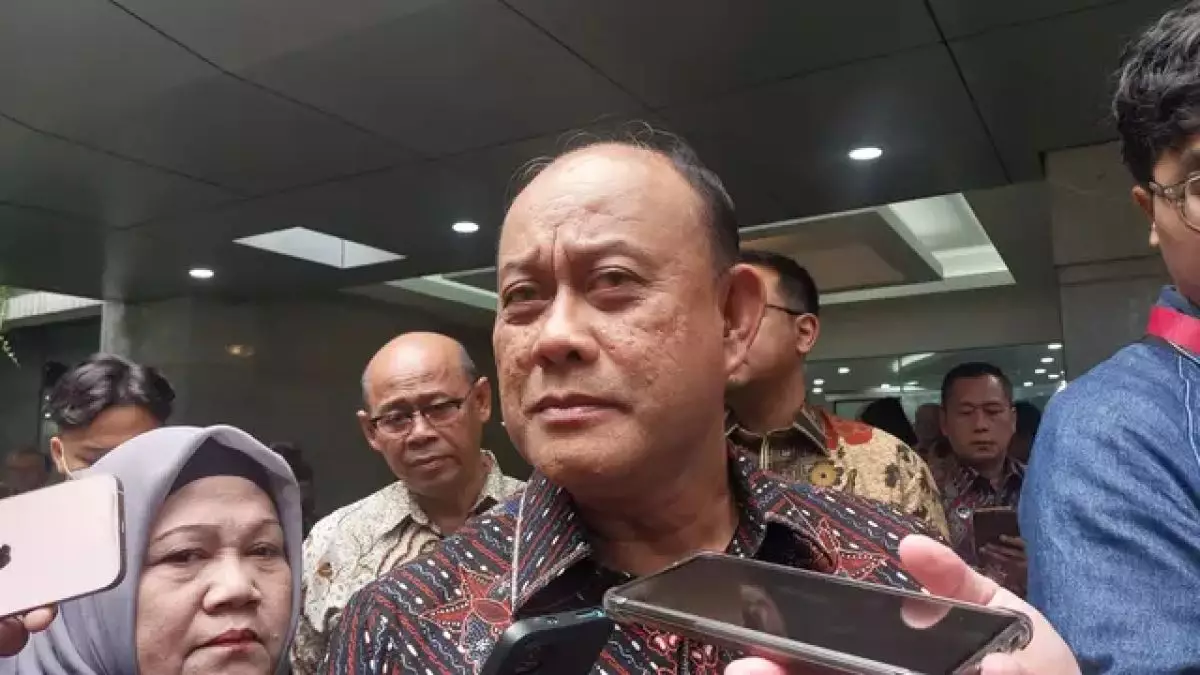 Rayakan HUT Prabowo ke-74, MBG sajikan nasi goreng telur secara serentak