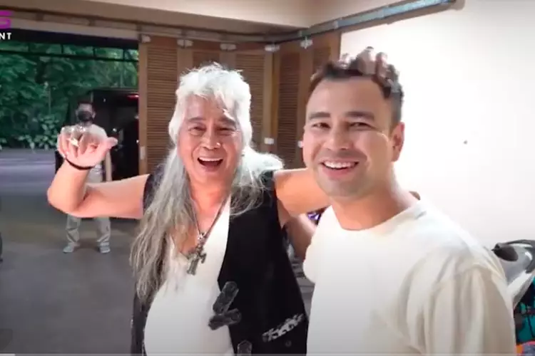 kebersamaan aktor dan ayah mertua © berbagai sumber