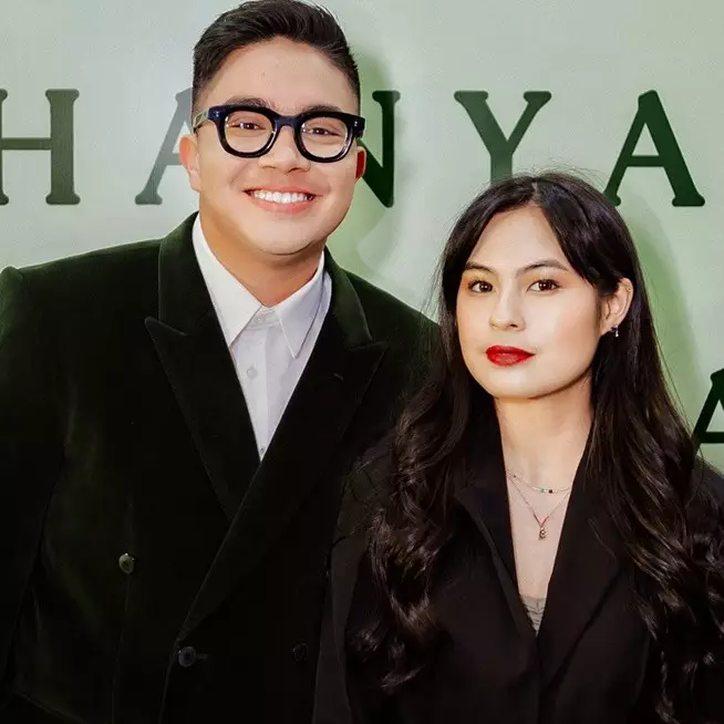 Garap proyek film bareng, 11 potret romantis Umay Shahab dan Inarah Syarafina ini bikin salfok