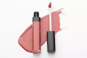 Hasilnya nggak bikin bibir kering, ini 11 rekomendasi lip cream lokal harga dari Rp30 ribu