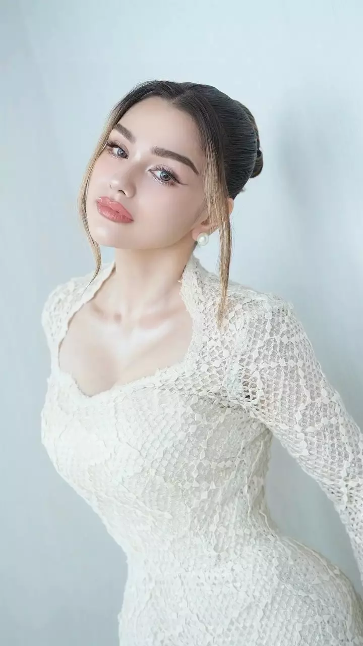 Nurah Syahfirah ibu sambung Teuku Rassya © 2025 berbagai sumber Nurah Syahfirah ibu sambung Teuku Rassya © 2025 berbagai sumber