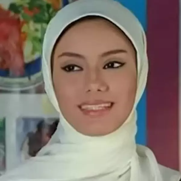 Jamilah istri bang Madit di Islam KTP sekarang jadi hot mama, intip 11 potretnya pas momong anak
