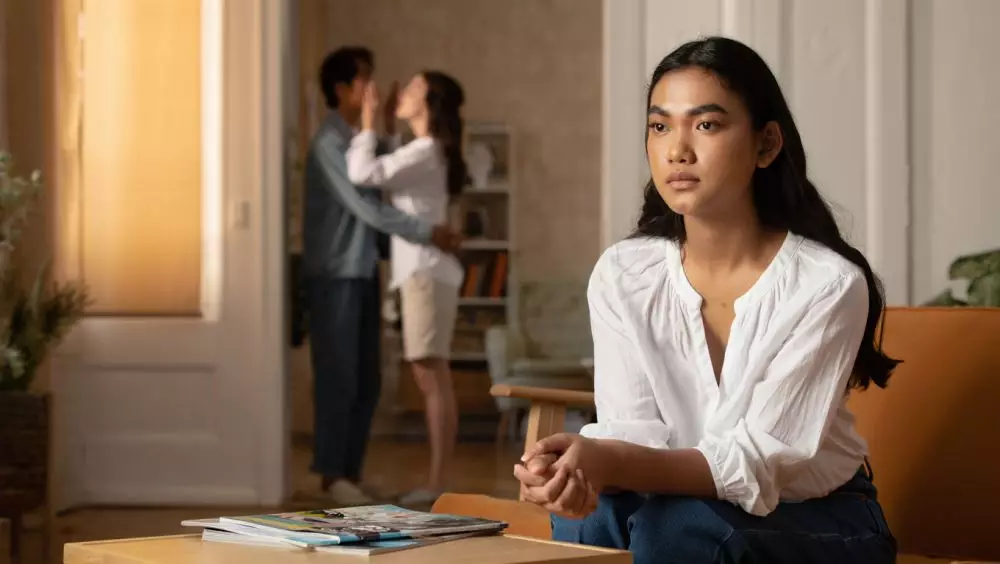 Kata-kata bijak berkelas usai diselingkuhi pasangan © 2025 brilio.net Kata-kata bijak berkelas usai diselingkuhi pasangan © 2025 brilio.net