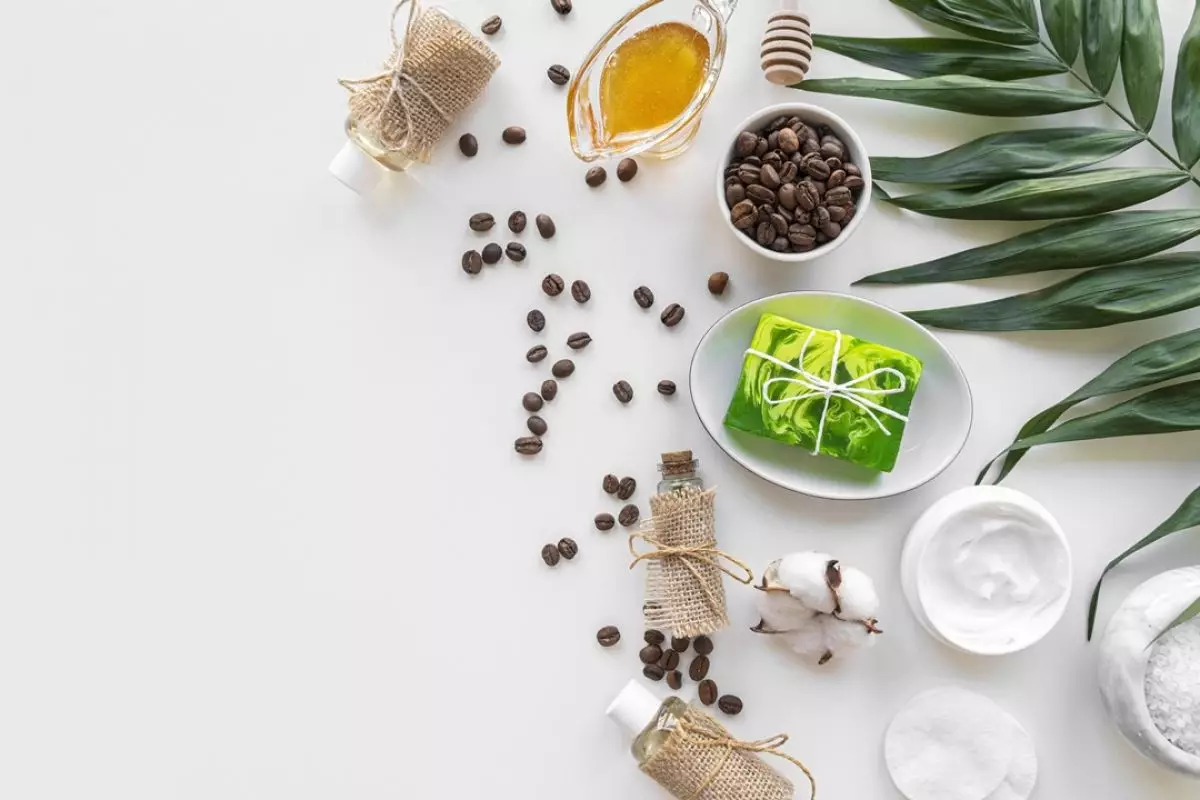 10 Skincare herbal aman dan sehat untuk kulit harga di bawah Rp 200 ribu