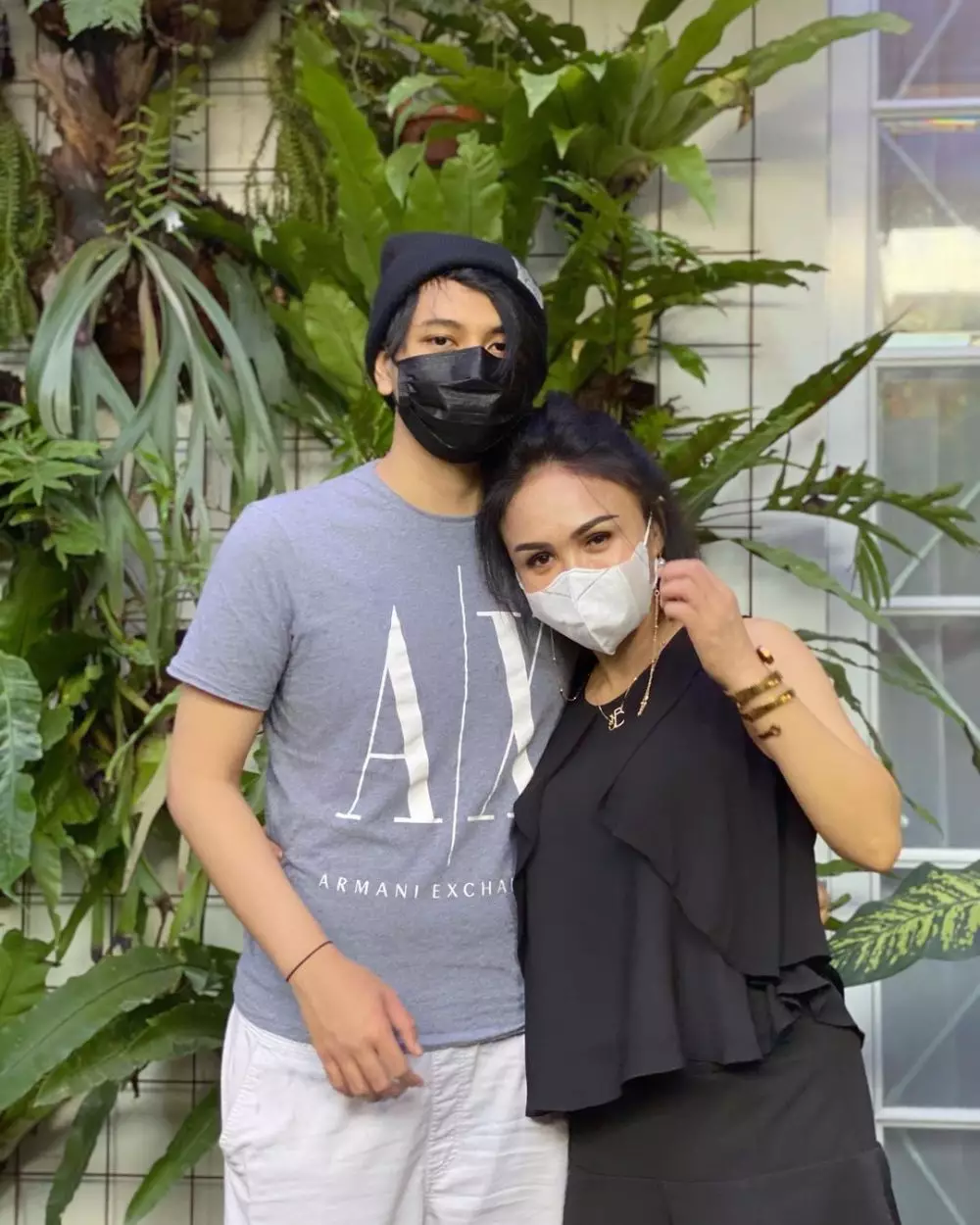 seleb bareng putranya kerap dikira sejoli © Instagram seleb bareng putranya kerap dikira sejoli © Instagram