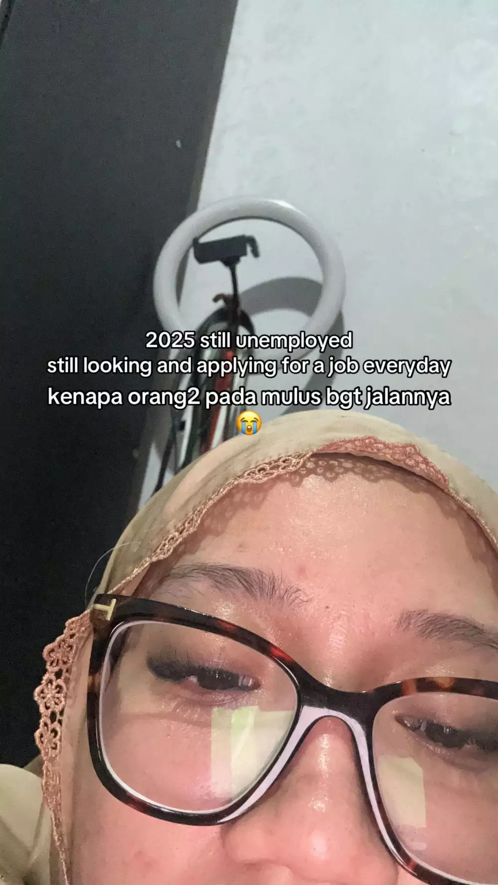 wanita lulusan universitas top sulit cari kerja © TikTok wanita lulusan universitas top sulit cari kerja © TikTok