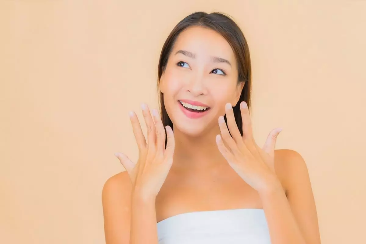 7 Skincare brightening bersertifikat BPOM, wajah putih sekaligus sehat harga di bawah Rp 200 ribu