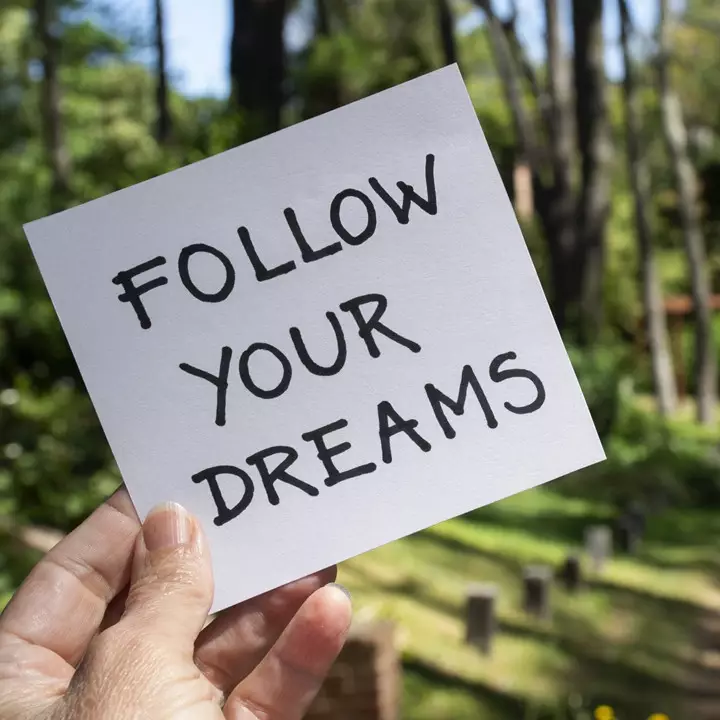 100 Kata-kata motivasi Facebook FB lucu, jenaka tapi maknanya dalam dan keren