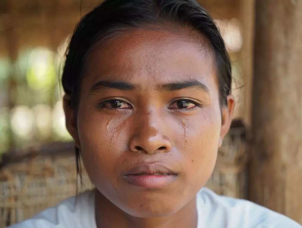 Kata-Kata bijak setelah dikhianati oleh pasangan © 2025 brilio.net Kata-Kata bijak setelah dikhianati oleh pasangan © 2025 brilio.net