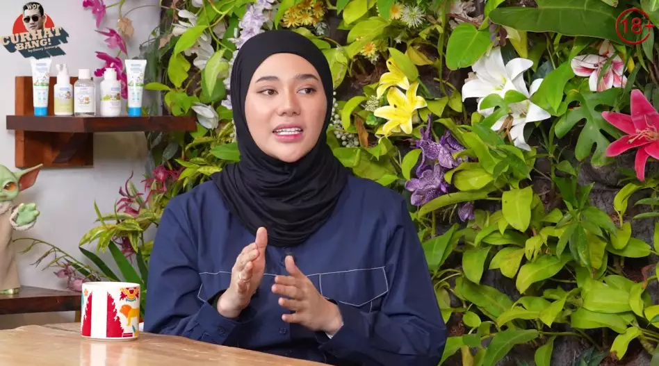 poin masalah rumah tangga Clara Shinta © berbagai sumber poin masalah rumah tangga Clara Shinta © berbagai sumber