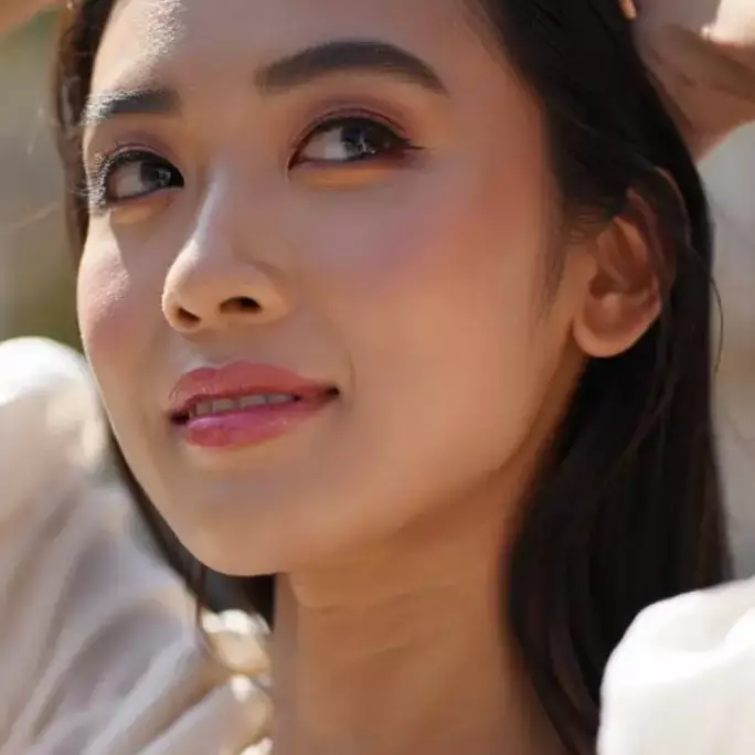 10 Rekomendasi produk makeup yang ramah di kulit tropis, bikin fresh seharian tahan panas dan keringat