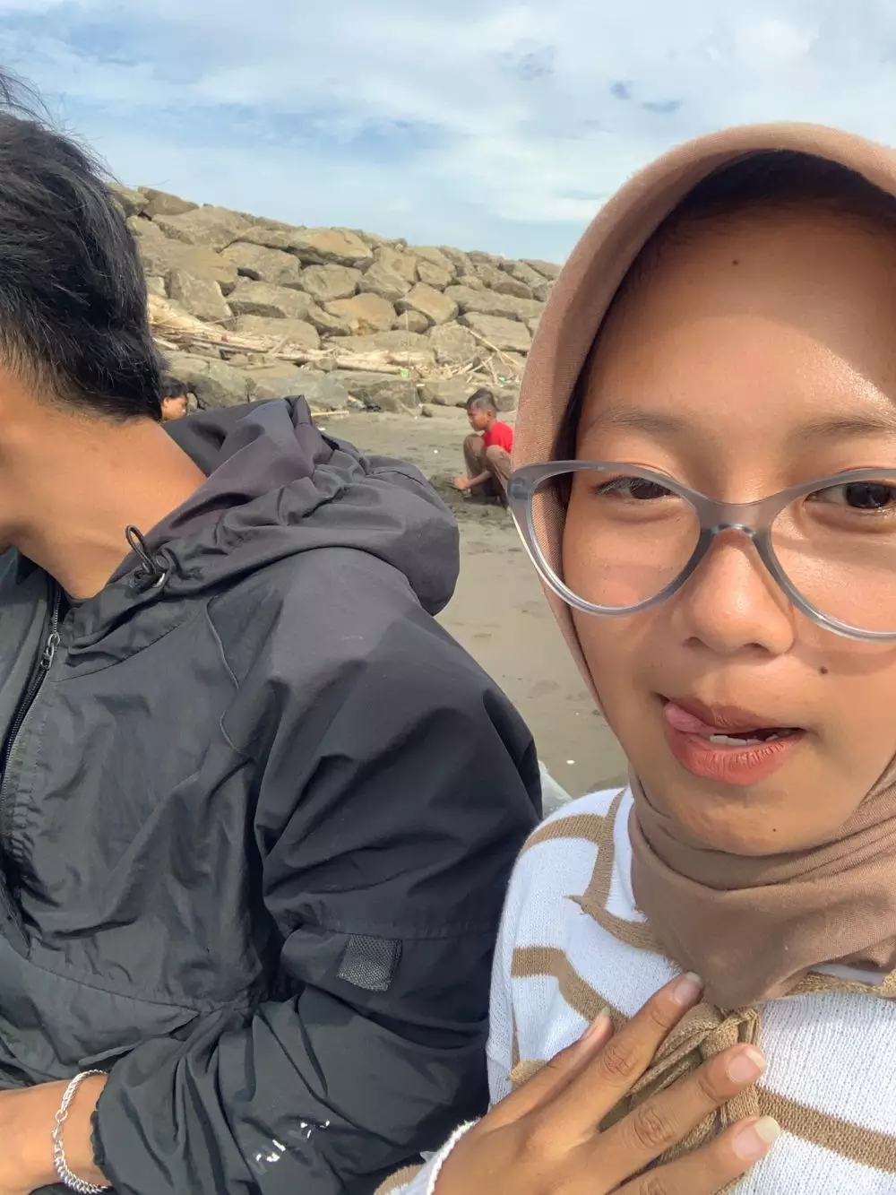 spons makeup viral © 2025 berbagai sumber spons makeup viral © 2025 berbagai sumber