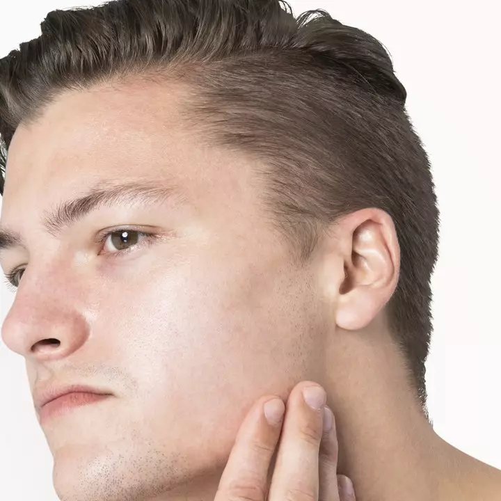 10 Skincare cowok untuk kulit kering dan kusam harga di bawah Rp 150 ribu