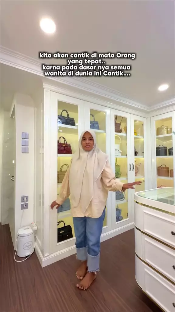 Melda Safitri di-makeover jadi glow up © 2025 TikTok Melda Safitri di-makeover jadi glow up © 2025 TikTok
