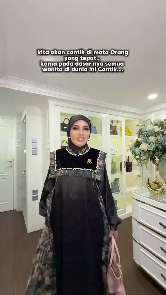 Melda Safitri di-makeover jadi glow up © 2025 TikTok Melda Safitri di-makeover jadi glow up © 2025 TikTok