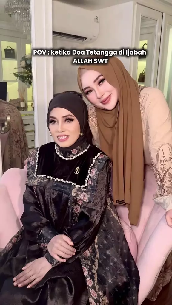 Melda Safitri di-makeover jadi glow up © 2025 TikTok Melda Safitri di-makeover jadi glow up © 2025 TikTok