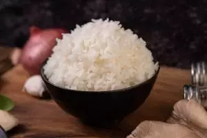 Bukan direbus, ini cara praktis masak nasi biar hemat gas dan hasilnya pulen tanpa rice cooker