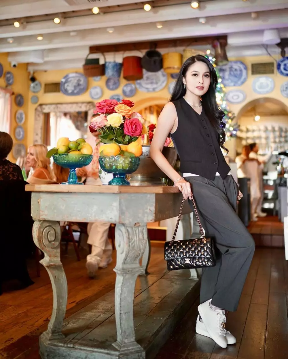 Sempat keberatan asetnya disita, kejagung tegaskan tak ada bukti endorse 88 tas mewah © 2025 berbagai sumber Sempat keberatan asetnya disita, kejagung tegaskan tak ada bukti endorse 88 tas mewah © 2025 berbagai sumber