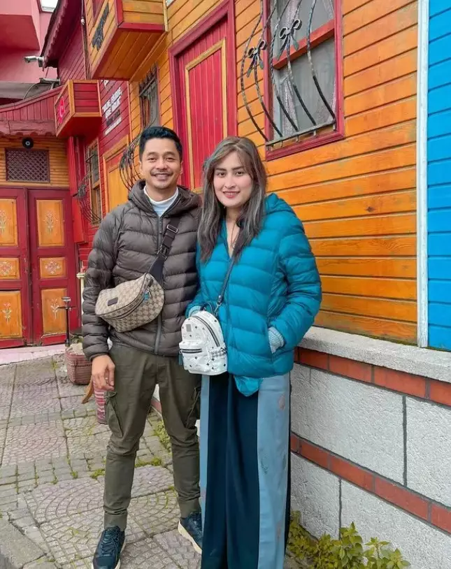 perjalanan cinta Adly Fairuz dan Angbeen Rishi © Instagram perjalanan cinta Adly Fairuz dan Angbeen Rishi © Instagram