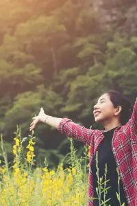 Memiliki kekuatan luar biasa dalam menyentuh hati dan membangkitkan semangat.