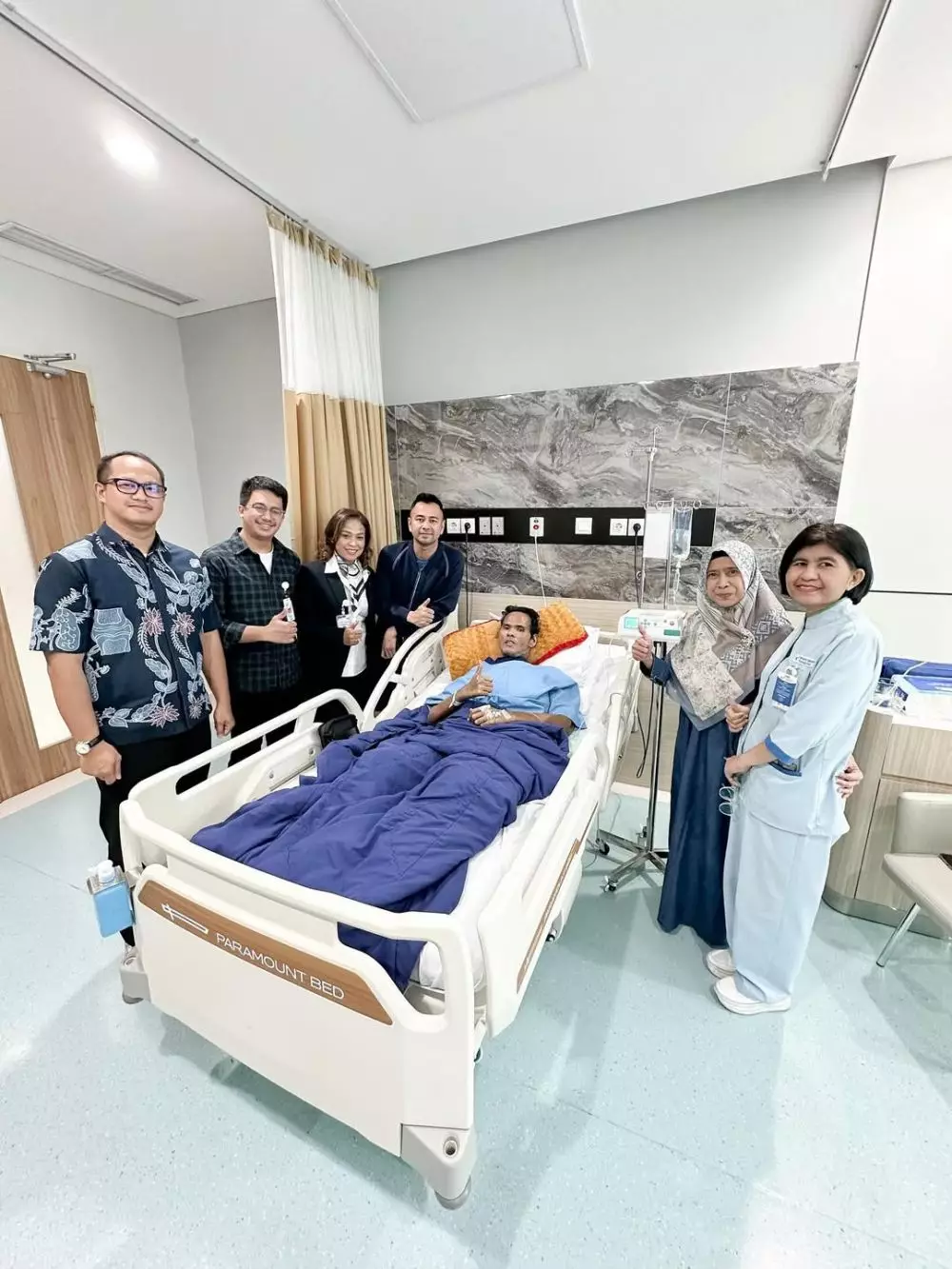 Fahmi BO dirawat kamar VIP dibiayai Raffi Ahmad © 2025 brilio.net Fahmi BO dirawat kamar VIP dibiayai Raffi Ahmad © 2025 brilio.net