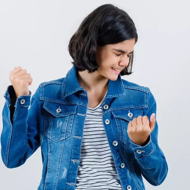 100 Kata-kata motivasi bijak tentang uang dan waktu, penuh makna mendalam