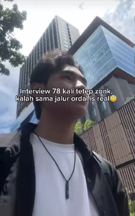 Kisah pria lulusan S2 Akuntansi © TikTok Kisah pria lulusan S2 Akuntansi © TikTok