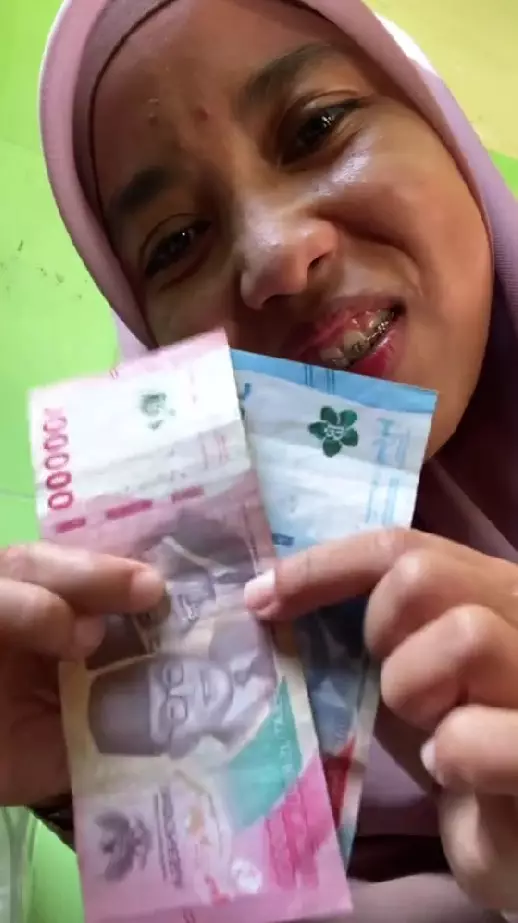 Viral guru SD spill honor mengajar © TikTok Viral guru SD spill honor mengajar © TikTok