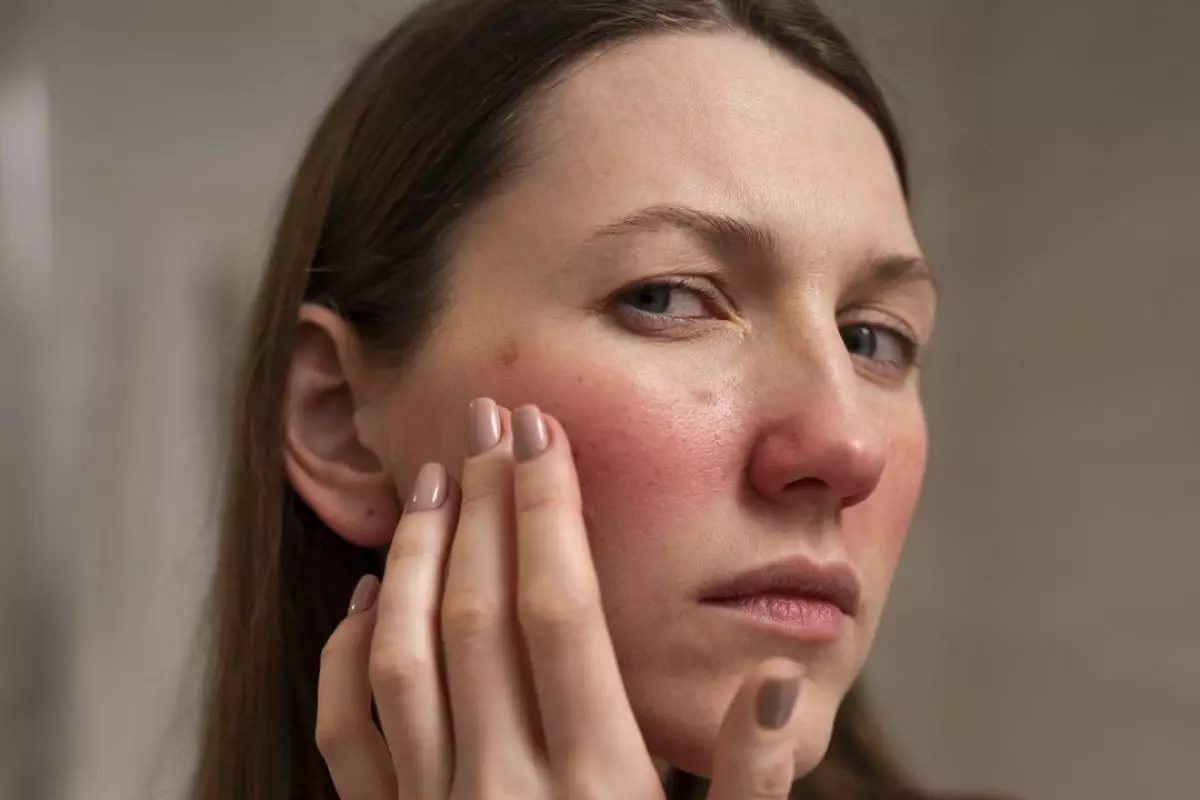 10 Skincare wanita untuk kulit kering dan kusam, wajah lembap lagi harga di bawah Rp 150 ribu