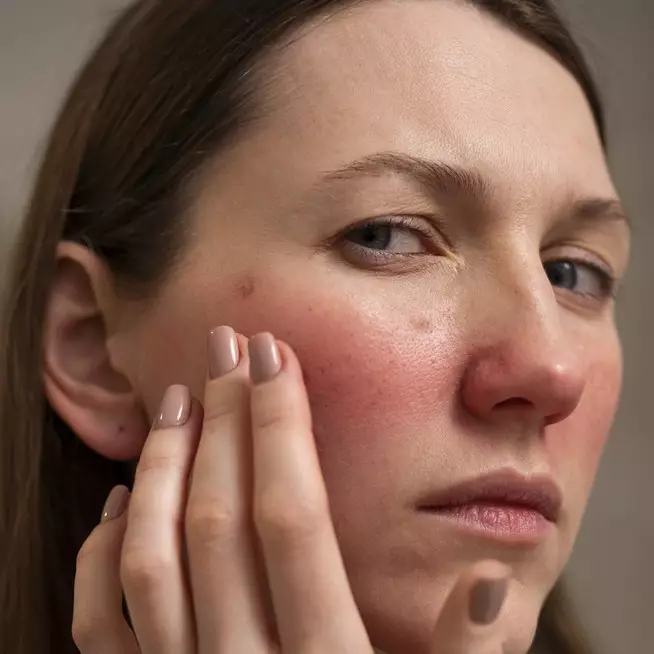 10 Skincare wanita untuk kulit kering dan kusam, wajah lembap lagi harga di bawah Rp 150 ribu