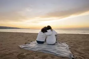 100 Kata-kata motivasi cinta sedih, menyentuh hati dan penuh makna