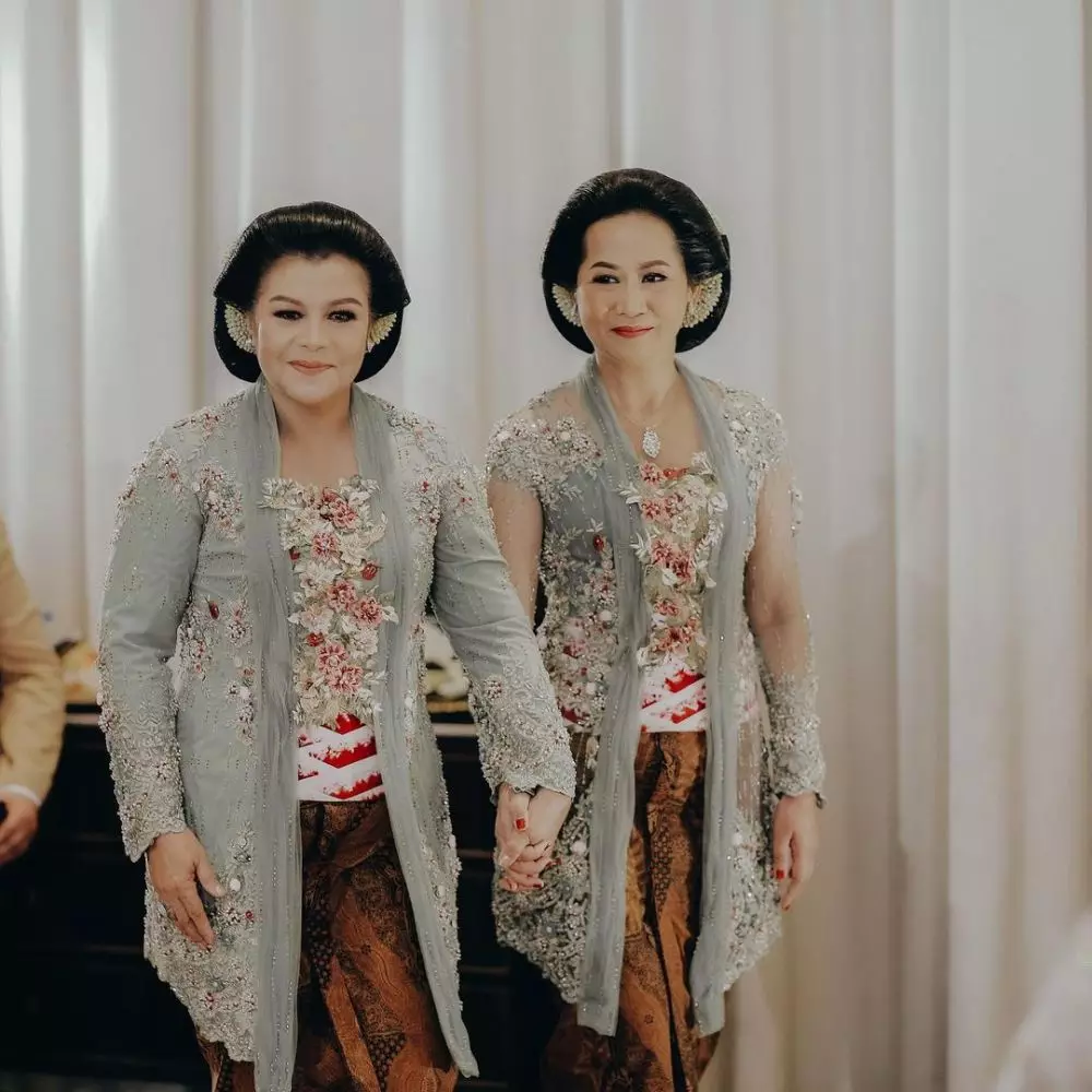 kedekatan seleb dan besan © berbagai sumber