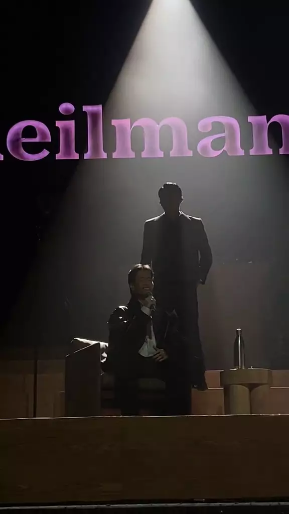 Vidi Aldiano tampil di konser Laleilmanino © 2025 brilio.net Vidi Aldiano tampil di konser Laleilmanino © 2025 brilio.net