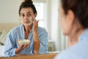 Air beras disebut bisa lawan penuaan dini, cuma modal dapur bisa glowing maksimal