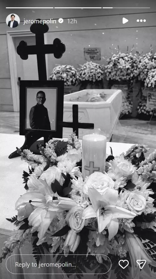 Momen persemayaman ayah Jerome Polin © 2025 brilio.net