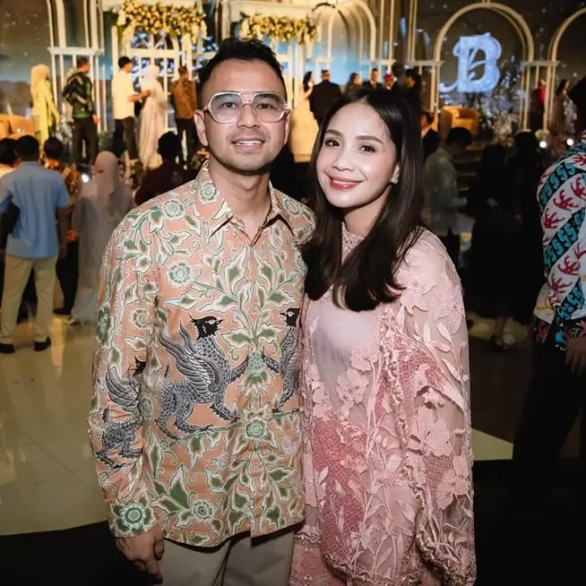 11 Potret perjalanan cinta Raffi Ahmad dan Nagita Slavina, dari teman lama jadi pasangan suami istri