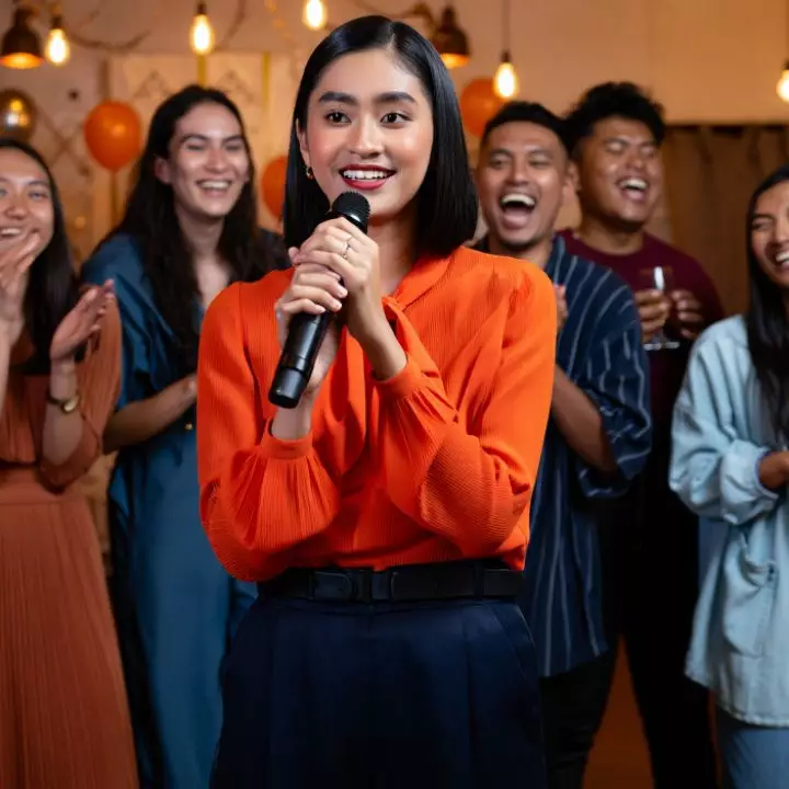 15 Contoh teks MC non formal lucu dan santai, bikin acara tambah gokil