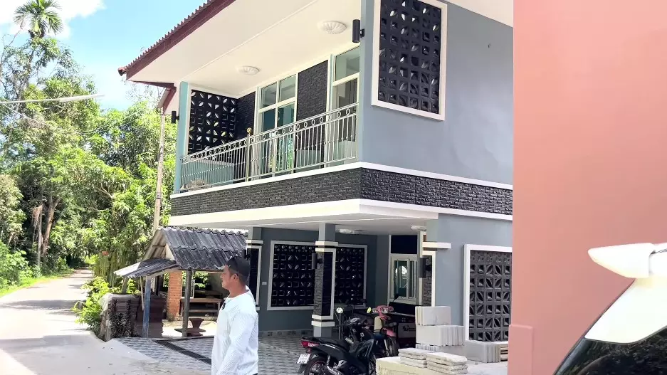 progres rumah baru Jirayut © YouTube