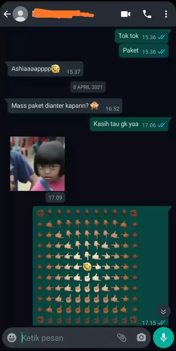 chat kurir ajak pelanggan bercanda © berbagai sumber