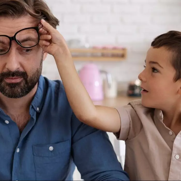 100 Kata-kata penyemangat kerja keras untuk ayah 2025, penuh rasa haru dan bangga