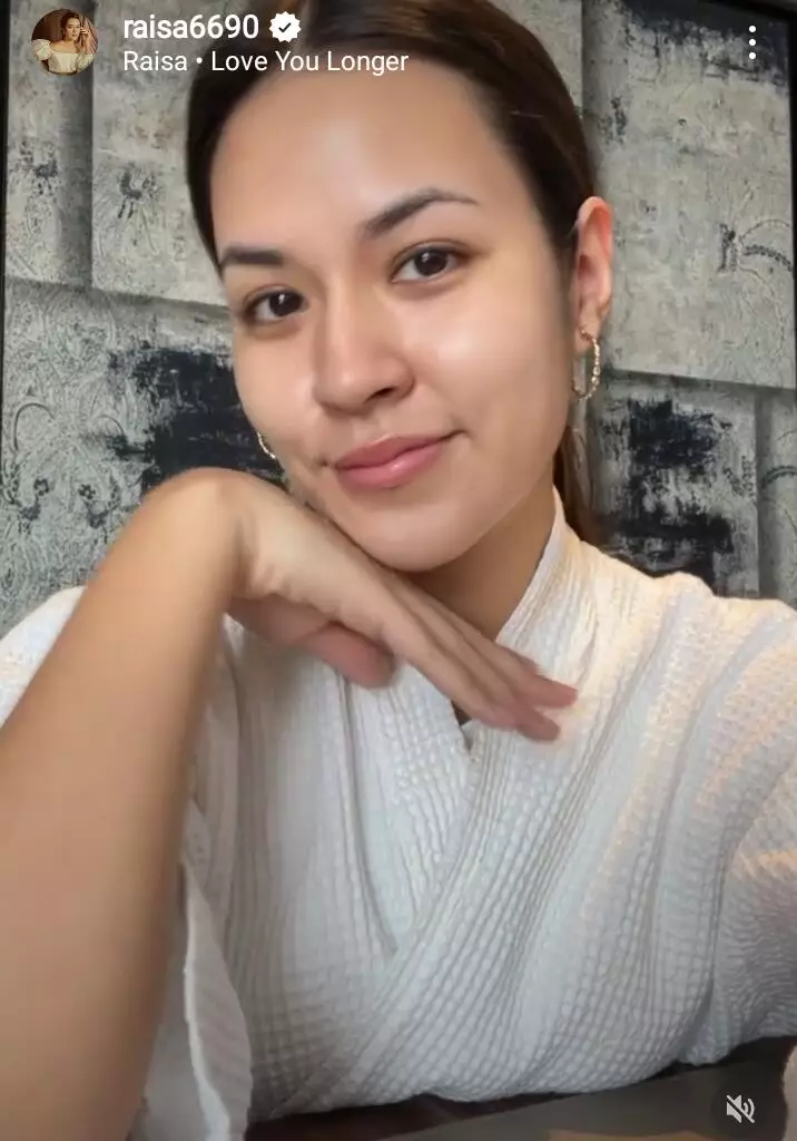 potret raisa tampil bare face © instagram