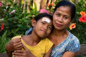 100 Kata-kata motivasi Islami saat ditinggal anak meninggal, menangis tapi mulai kembali berdiri lagi