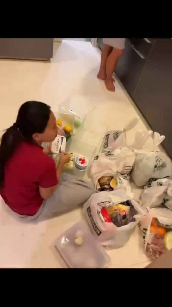 Potret apartemen Nia Ramadhani di Singapura © 2025 brilio.net Potret apartemen Nia Ramadhani di Singapura © 2025 brilio.net