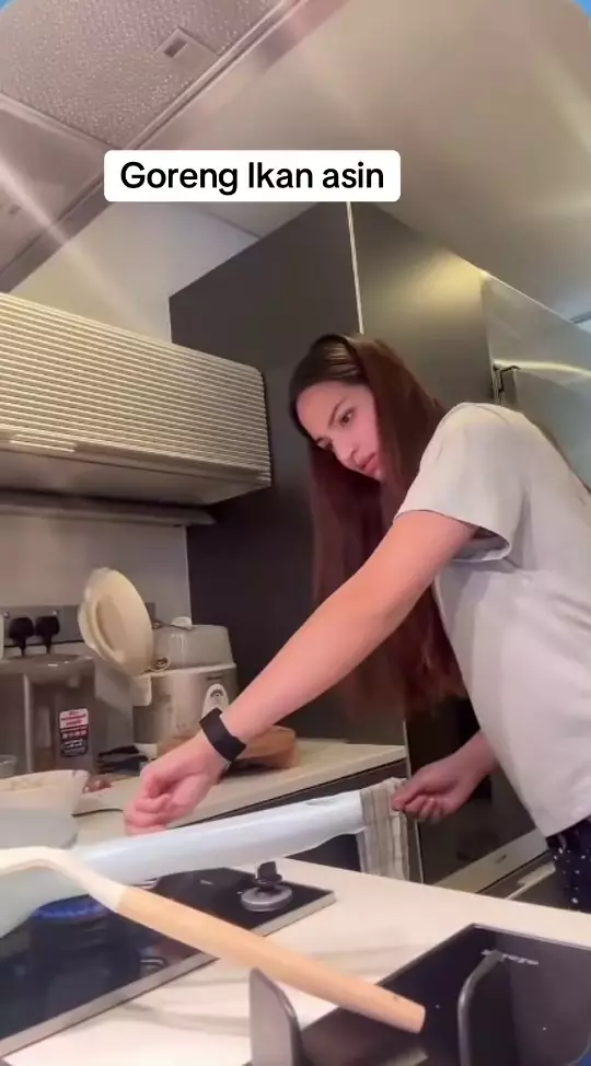 Potret apartemen Nia Ramadhani di Singapura © 2025 brilio.net Potret apartemen Nia Ramadhani di Singapura © 2025 brilio.net