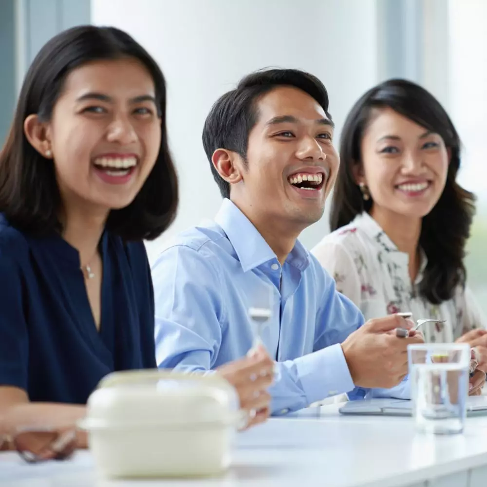 Kata-kata bijak lucu ala karyawan kantoran © 2025 brilio.net Kata-kata bijak lucu ala karyawan kantoran © 2025 brilio.net