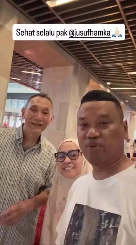 Uya Kuya ungkap kondisinya saat rumah dijarah © berbagai sumber Uya Kuya ungkap kondisinya saat rumah dijarah © berbagai sumber