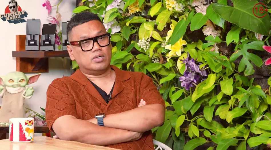 Uya Kuya ungkap kondisinya saat rumah dijarah © berbagai sumber Uya Kuya ungkap kondisinya saat rumah dijarah © berbagai sumber