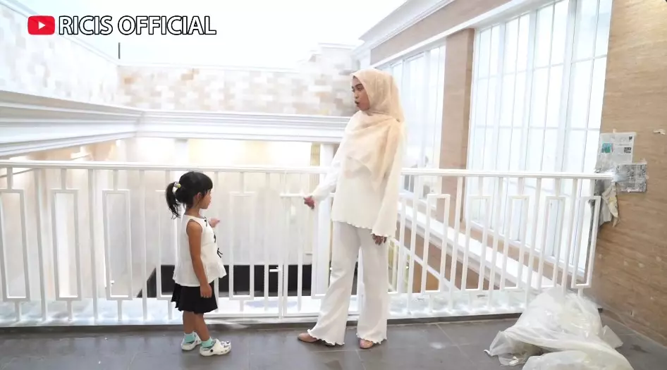 rumah baru Ria Ricis ini hampir jadi © Instagram rumah baru Ria Ricis ini hampir jadi © Instagram